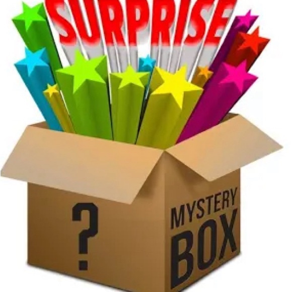 L MYSTERY BUNDLE BOX 5 ‼️ DIFFERENT UNLISTED ITEMS WITH ONE NWT ITEM INCLUDED - Picture 5 of 6